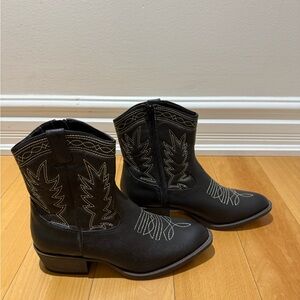 Coconuts by Matisse Black Embroidered cowboy boots